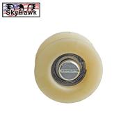 Rolna napínáku řetězu se zajištěným ložiskem proti posuvu-vnitřní segrovou pojistkou